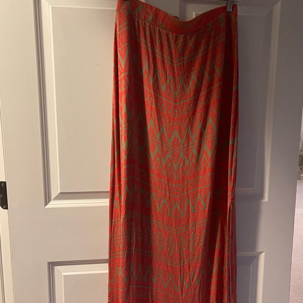 Women’s Apt 9 Maxi tribal skirt size M